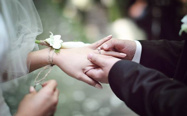 2019年新人结婚改口费给多少比较好