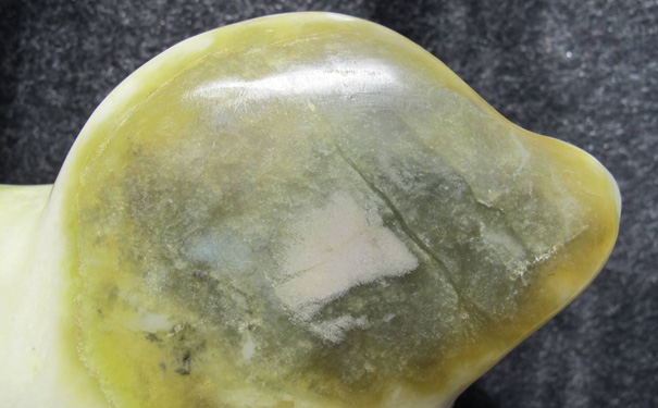 蓝田玉石的价格为什么远不及和田玉和翡翠