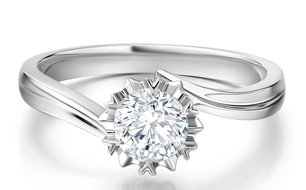 结婚买黄金还是钻石好？