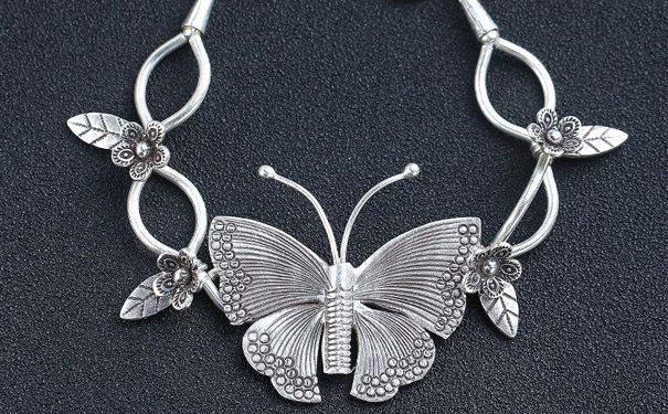 2019年纯银手链什么款式最好看，要多少钱