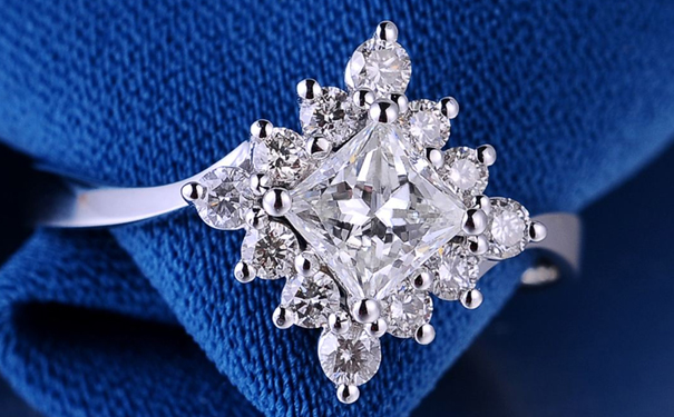 2019年买方钻戒指怎么样，该如何挑选