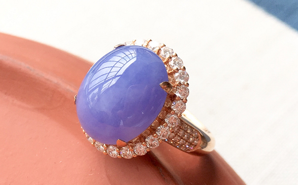 见光死的紫翡翠值钱吗