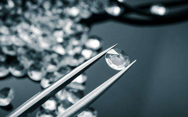 2019年如何鉴别钻石，你的选择很重要
