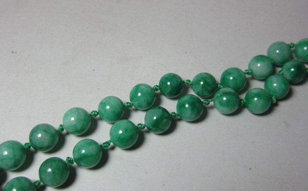 玉石项链的佩戴有什么讲究，你戴对了吗