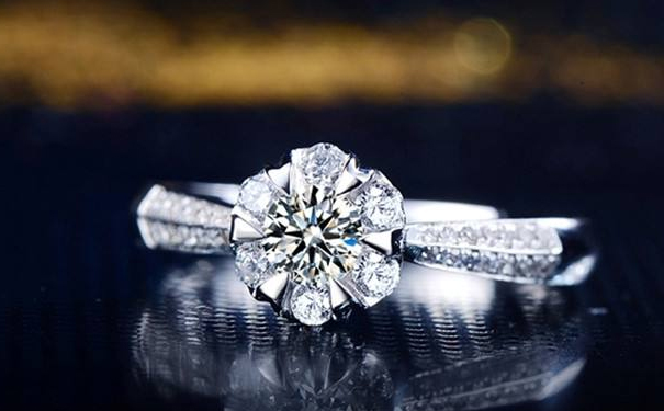 钻石婚戒