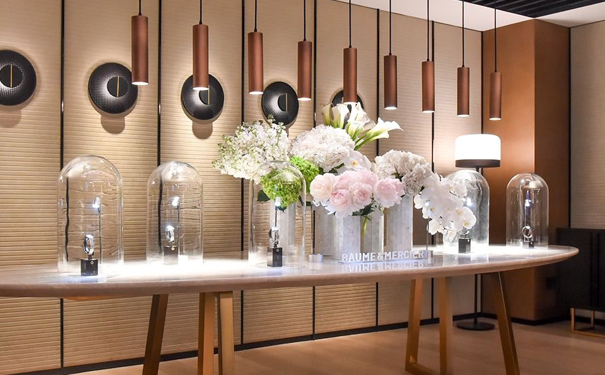 瑞士制表世家名士表推出克莱斯麦女装腕表