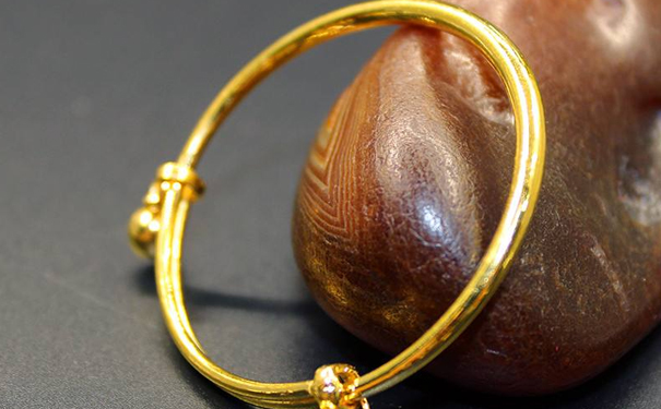 2019年黄金手镯新款，你不看看