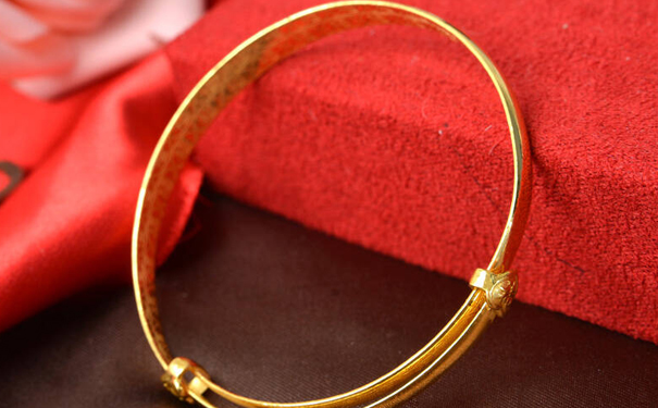 行家才会告诉的你的黄金镯子挑选法则