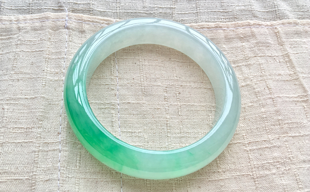 翡翠一样≠价格一样