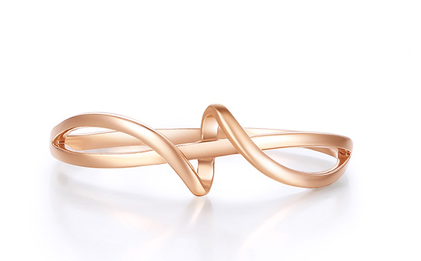 五千的玫瑰彩金戒指贵不贵