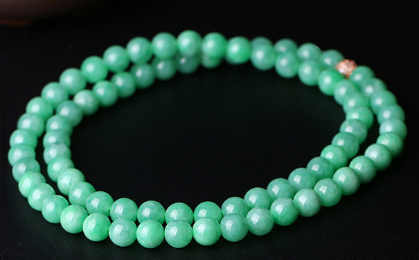 翡翠珠串一串有多少个？