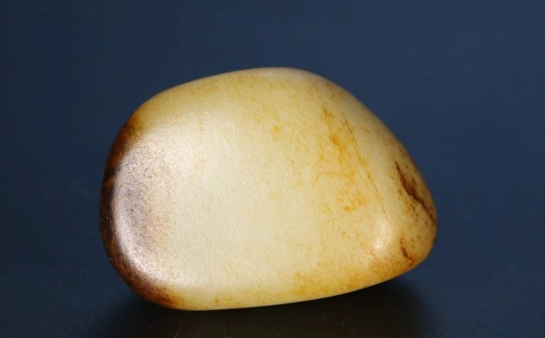 残缺的和田玉籽料有价值吗? 残缺的和田玉籽料有价值吗?