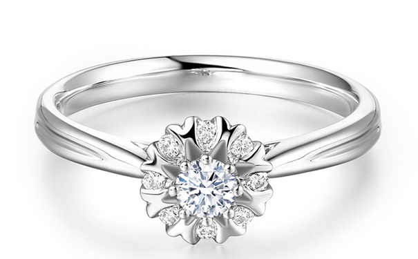 一克拉以上的钻石会碎吗？