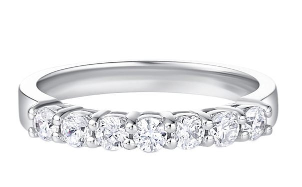 一克拉以上的钻石会碎