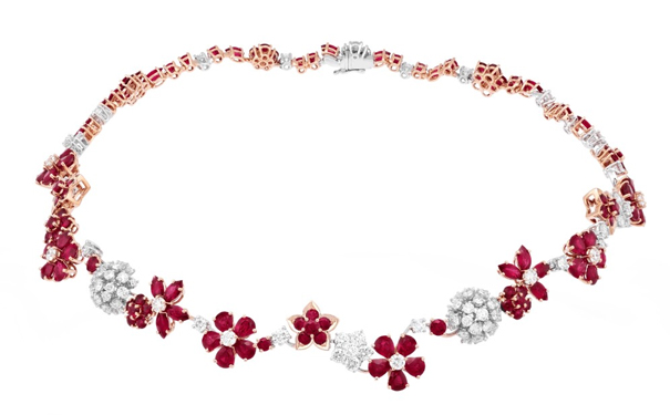 Folie des Prés 白金项链，by Van Cleef & Arpels