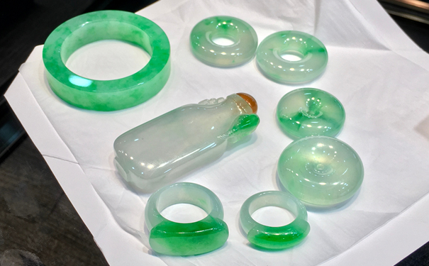 那些场景不能佩戴翡翠？