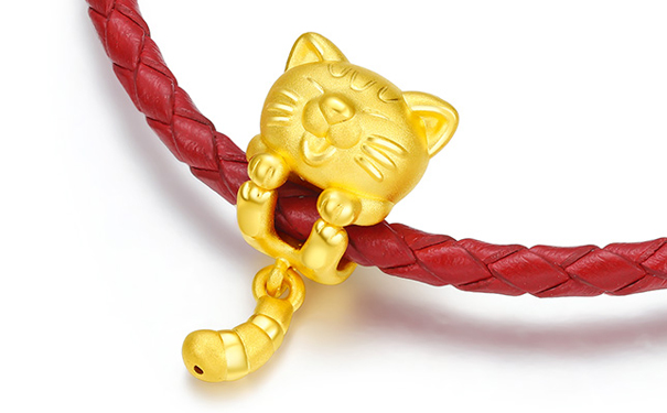 戴黄金首饰俗气吗