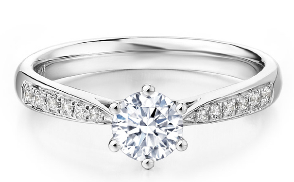 结婚选择定制的婚戒