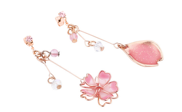 耳环选择什么样子的比较合适