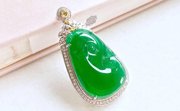 翡翠会不会越戴越透，越绿？