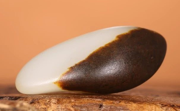 经典：和田白玉