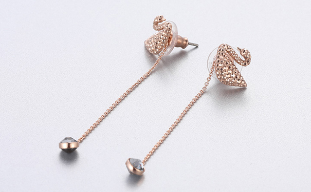 巴中买一对玫瑰金耳环要多少钱