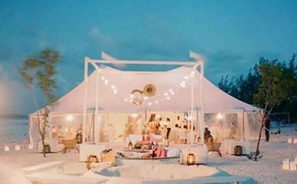 新人海边婚礼的筹备过程中要注意什么