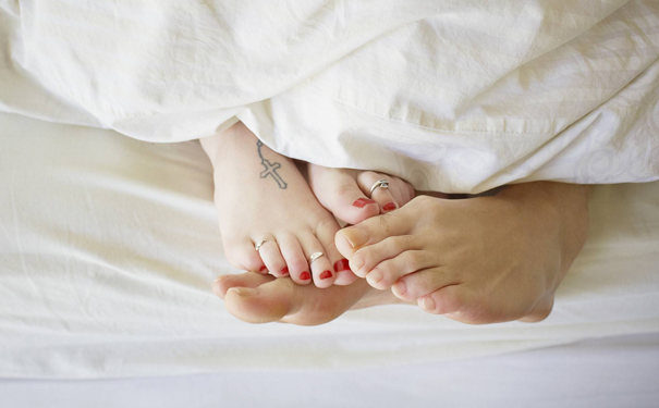 年轻男女恋爱吵架应该谁先道歉