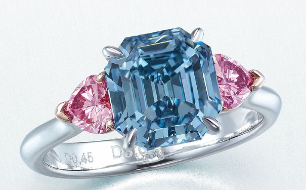 彩钻一定比白钻贵吗