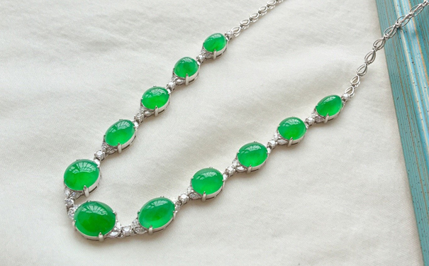 你知道翡翠分几个等级吗