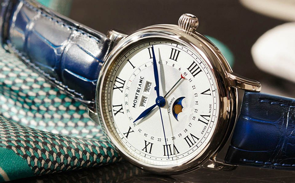 2019年5月全新万宝龙明星系列腕表中国开售