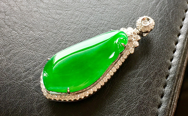 有证书的翡翠是真的吗