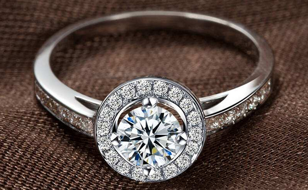 八心八箭的钻石