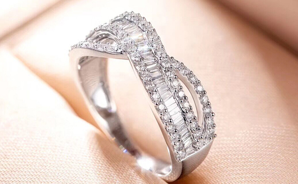 钻戒回收价格的影响因素