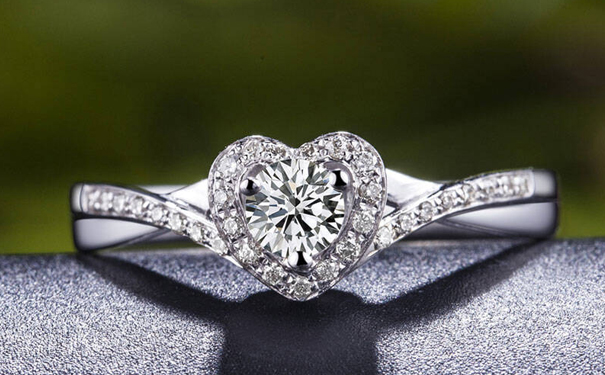 异形钻哪个火彩好