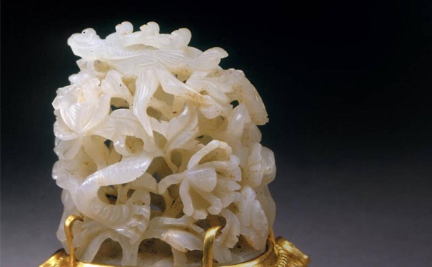 出土古玉适合把玩吗，会不会有危害