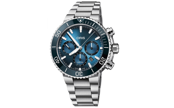 搭载 Oris 771 自动上链机芯，摆频28800vph，动力储备48小时