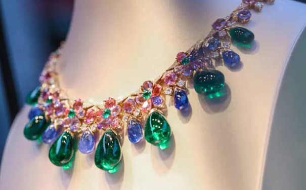 市面上的顶级珠宝大概在什么价位