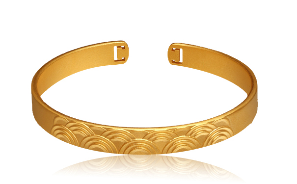 买金手镯圆的好扁的好