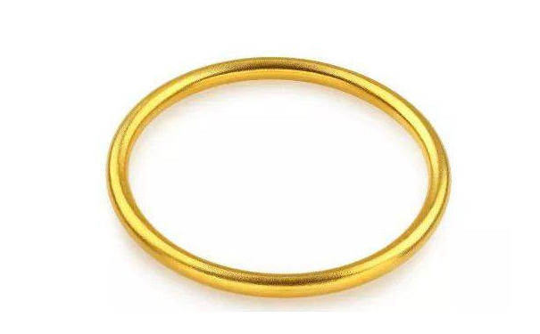 买金手镯圆的好扁的好