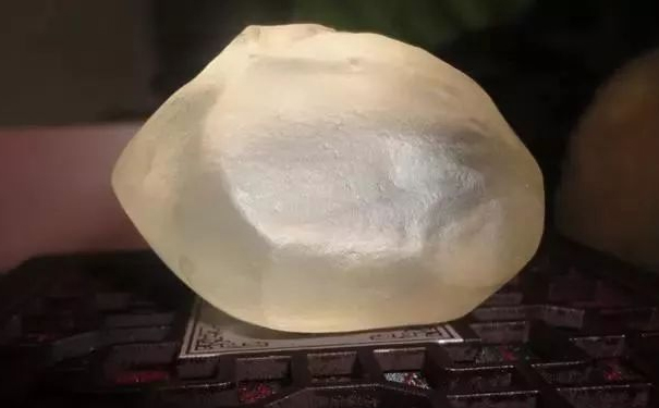 戈壁玉哪个颜色值钱 戈壁玉哪个颜色值钱