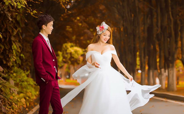 结婚六十年是什么婚？