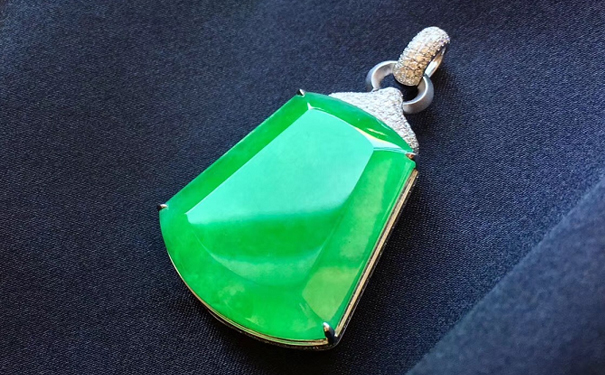 为什么没有一模一样的翡翠？