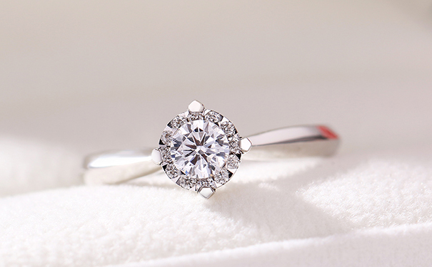 如果一枚婚戒5000贵吗