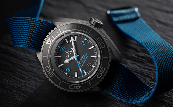 Seamaster 打破全球深潜纪录