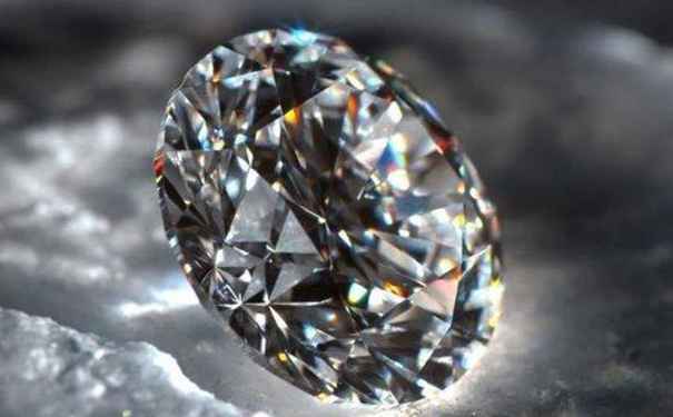德西尔珠宝就为你解答钻石有什么用